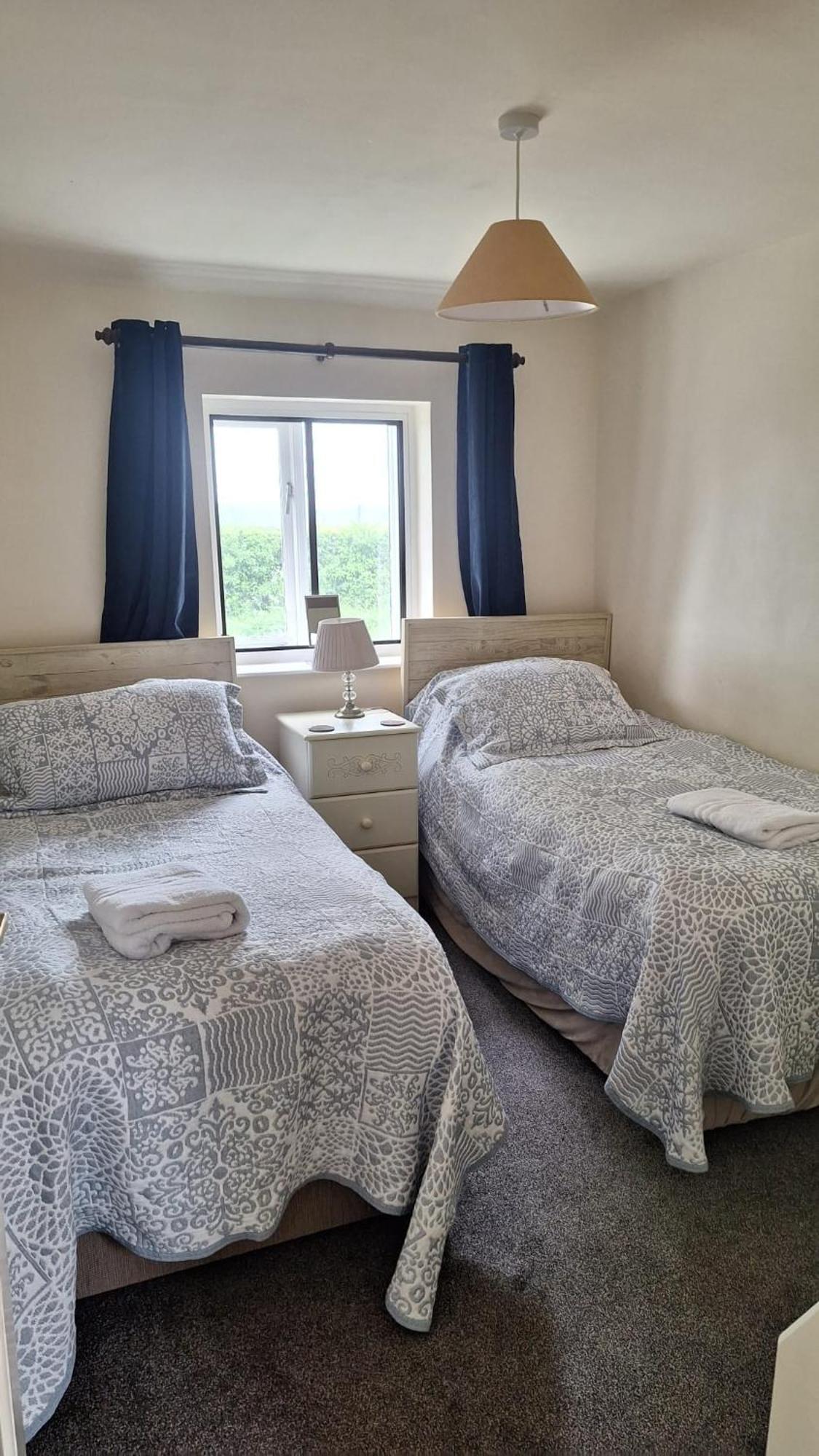Osprey Meadow Holiday Cottages Бедейл Номер фото